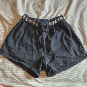 Gymshark Shorts - Black - sweatpant like material - size x-small